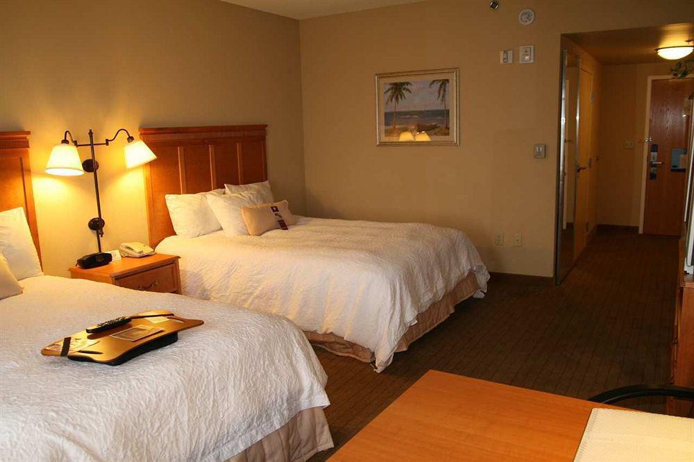 Hampton Inn & Suites Tampa-East/Casino/Fairgrounds Seffner Habitación foto